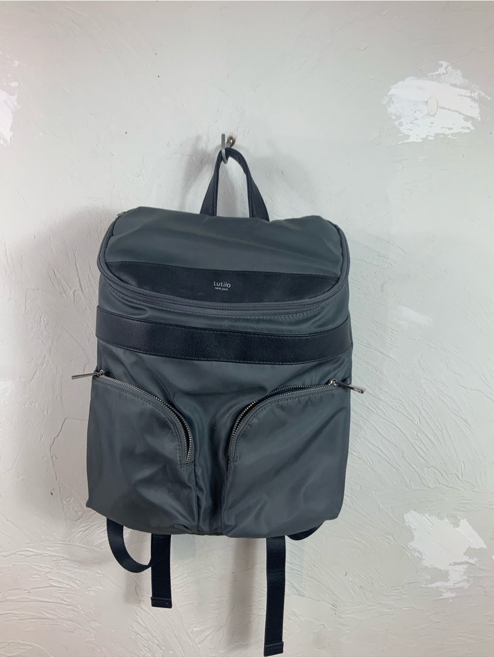 Tutilo New York Gray Nylon Backpack Travel School Bag Laptop Sleeve Pockets